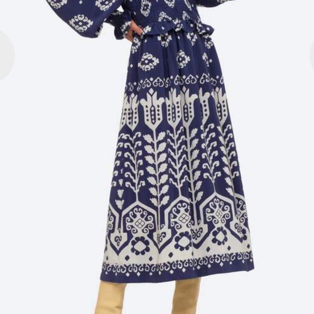 Sea NY The Sonia long sleeve smocked dress features a smocked bodice LS 6 - Picture 3 of 7